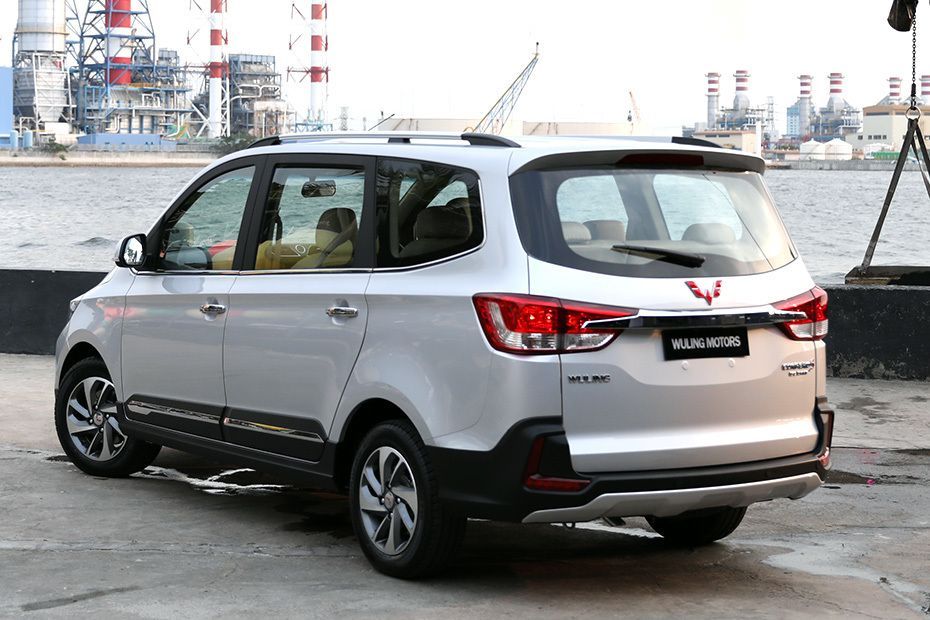 Wuling Confero
